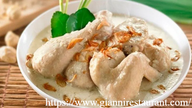 Ayam Kuah Santan Putih Legendaris